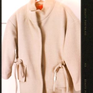 Very sophisticated  olive green winter coat.